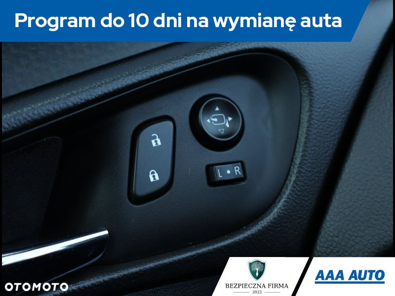 Opel Insignia - 19