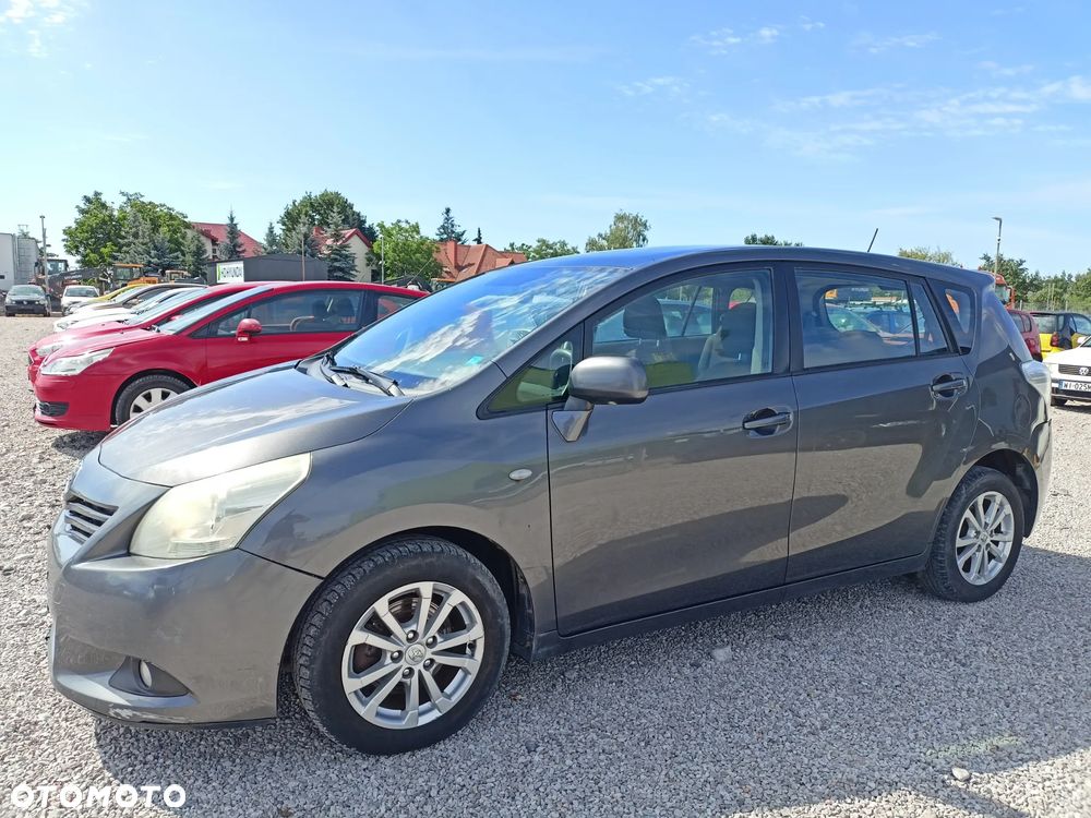 Toyota Verso - 1