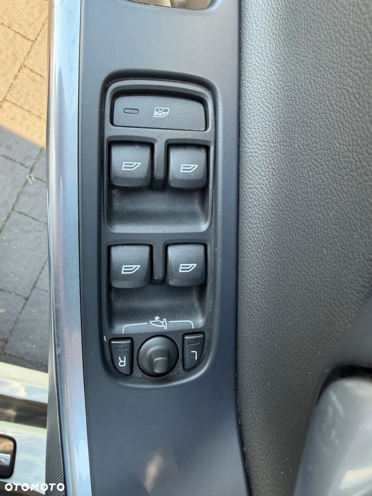 Volvo XC 60 D4 Drive-E Summum - 16