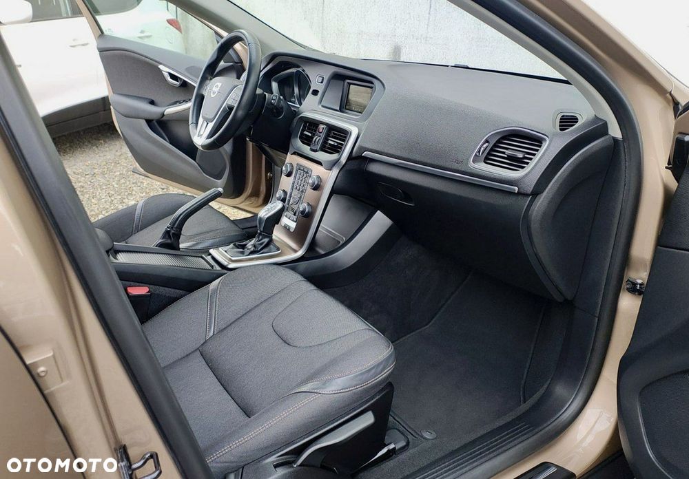 Volvo V40 Cross Country D3 Geartronic Summum - 23