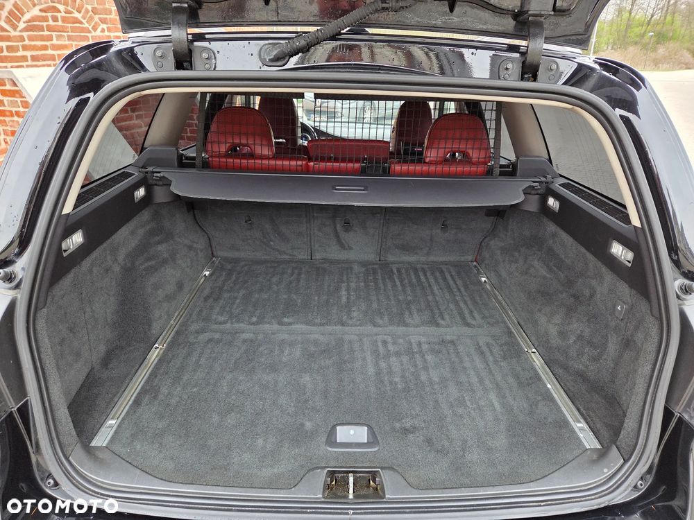 Volvo V70 2.5T Summum - 17