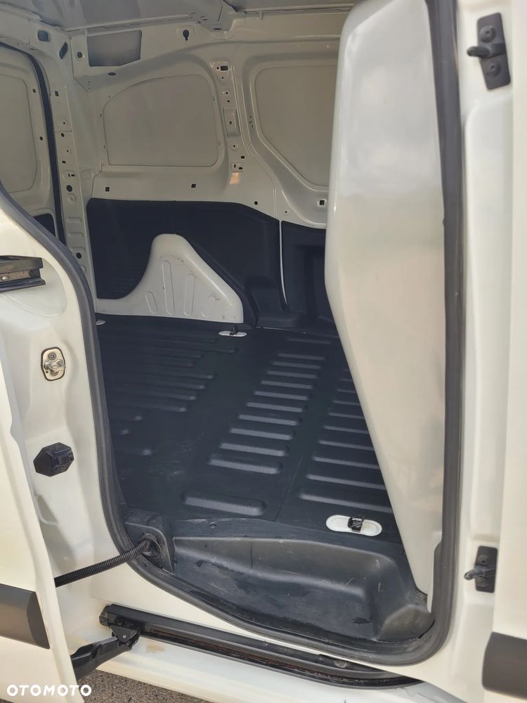 Peugeot Partner - 12