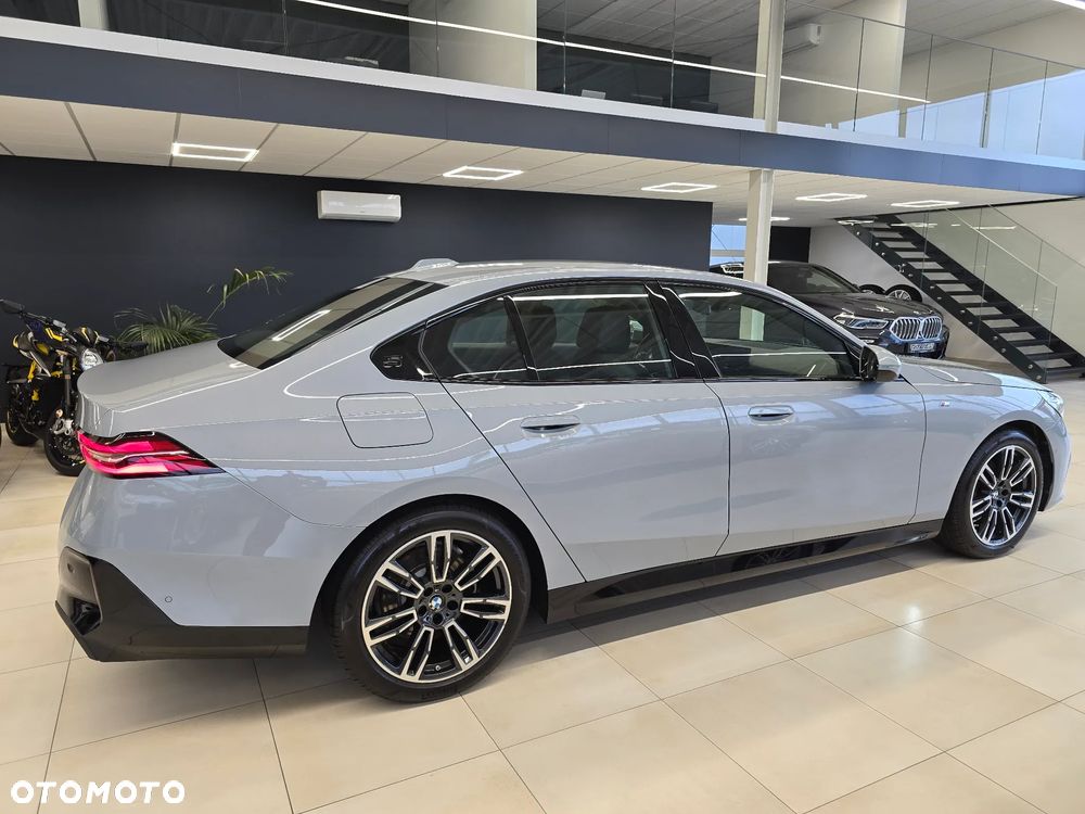 BMW Seria 5 - 15