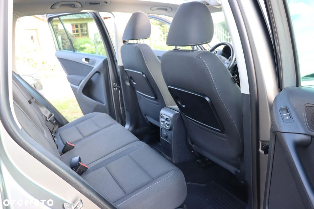 Volkswagen Tiguan - 19