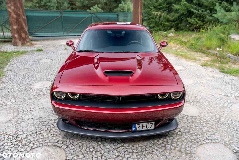 Dodge Challenger - 6