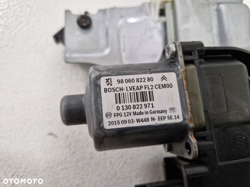 PEUGEOT 2008 I 1 PODNOŚNIK MECHANIZM SZYBY LEWY TYŁ  6 PIN 9806088680 - 3