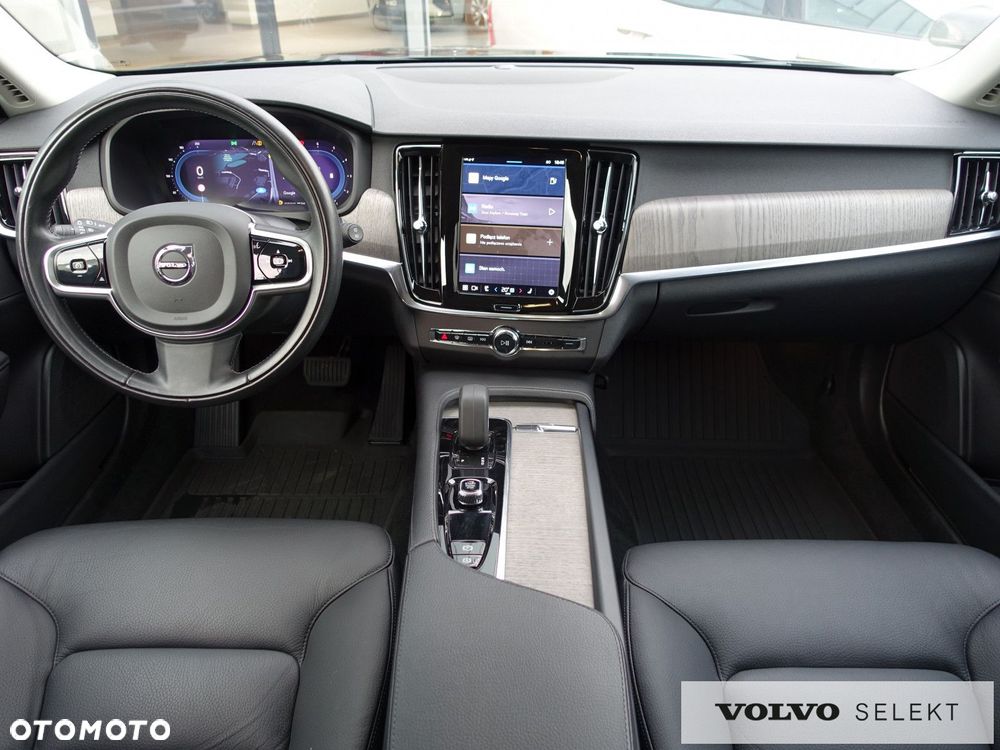 Volvo V90 Cross Country - 20