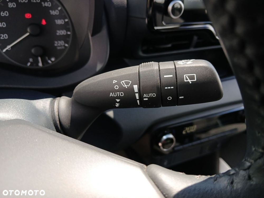 Toyota Yaris Hybrid 1.5 Comfort - 31