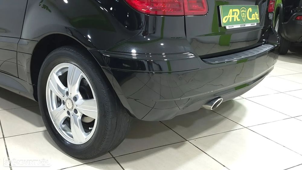 Mercedes-Benz B 180 CDI Autotronic - 22