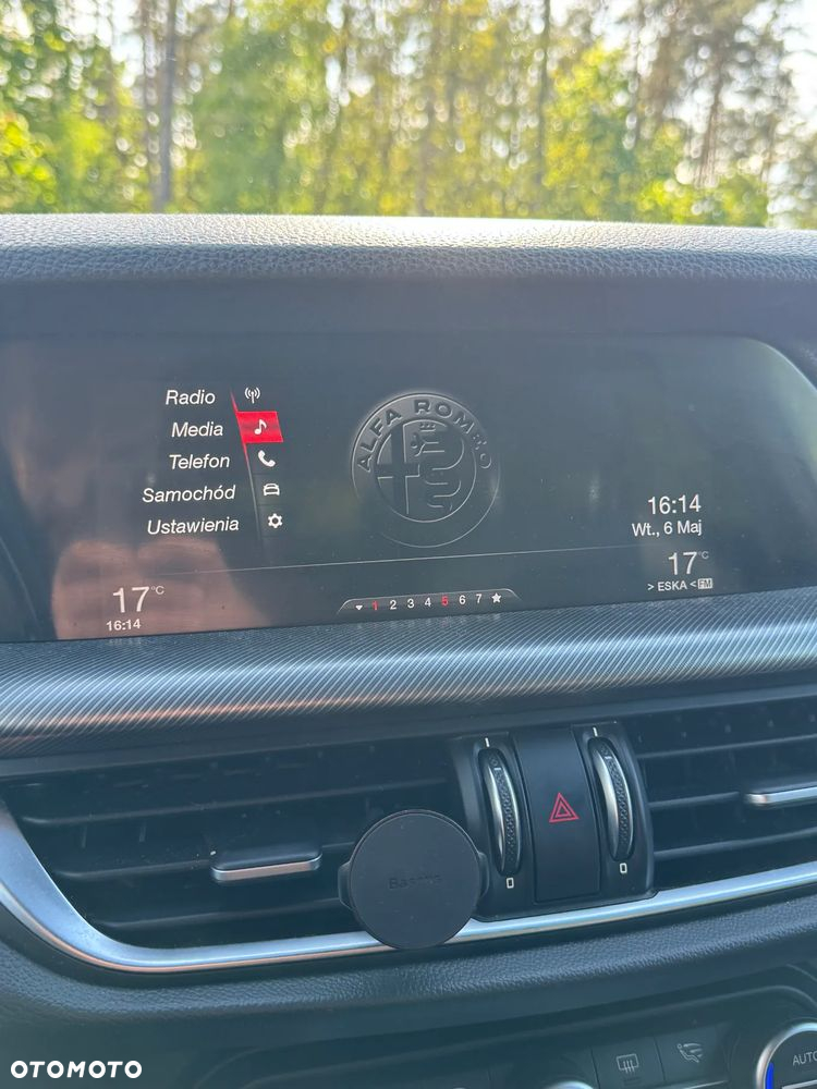 Alfa Romeo Stelvio 2.0 Turbo 16V AT8-Q4 Veloce Ti - 23