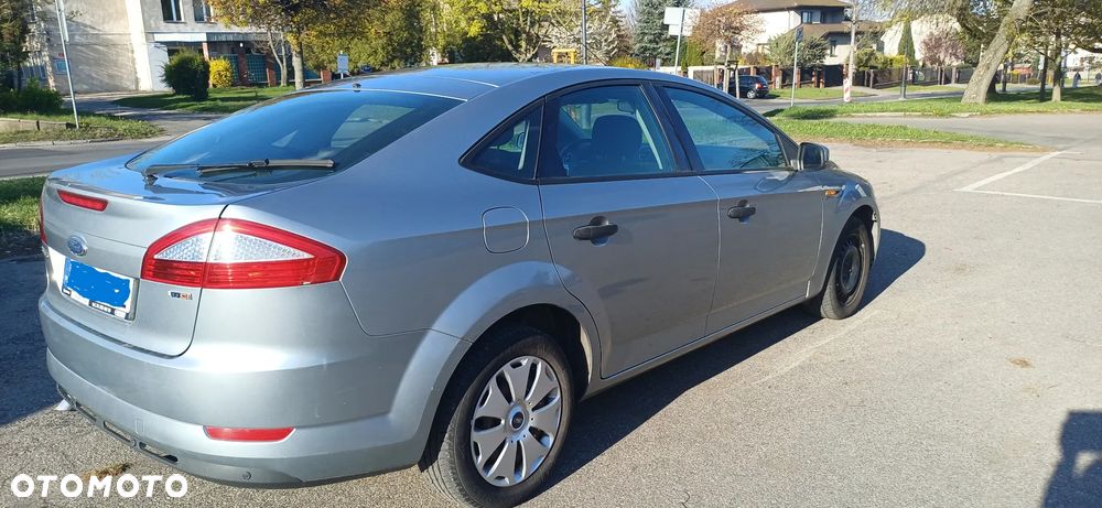 Ford Mondeo 1.8 TDCi Titanium - 9