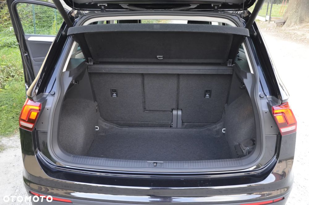 Volkswagen Tiguan - 32