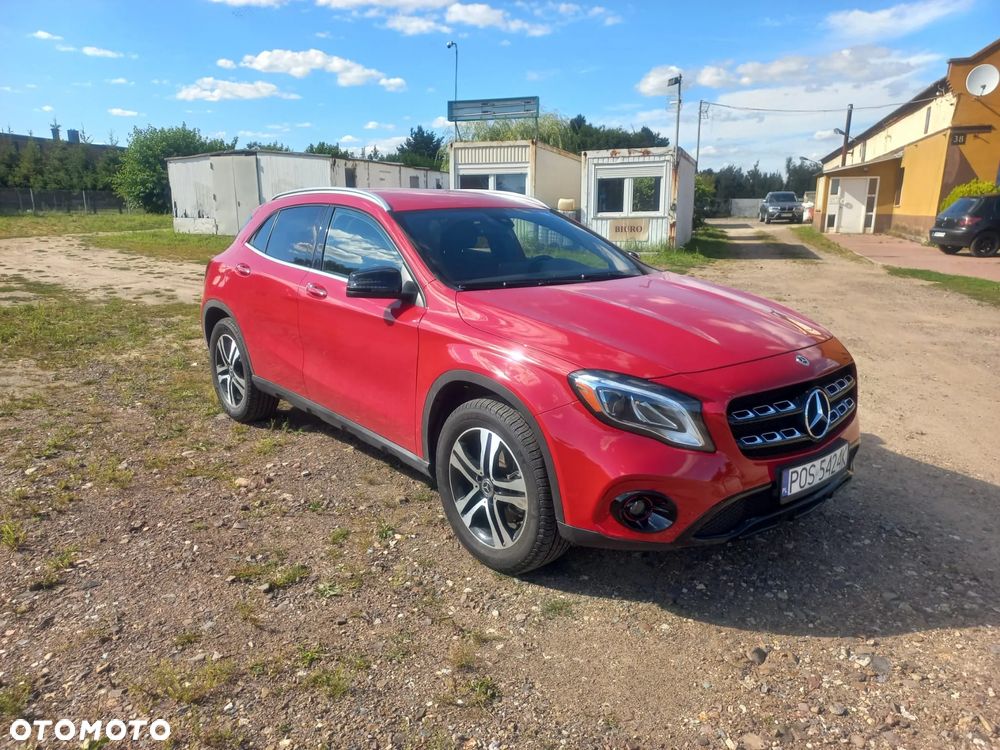 Mercedes-Benz GLA 250 4Matic 7G-DCT Style - 1