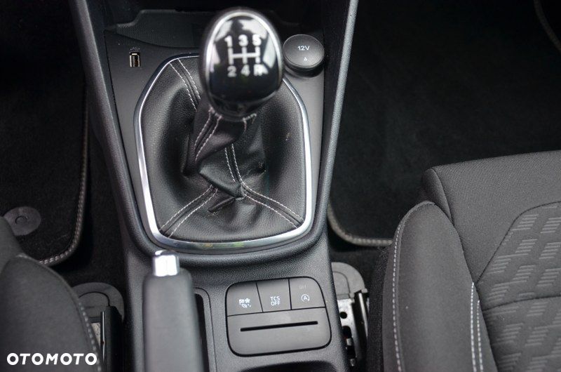 Ford Fiesta 1.1 Titanium ASS - 14