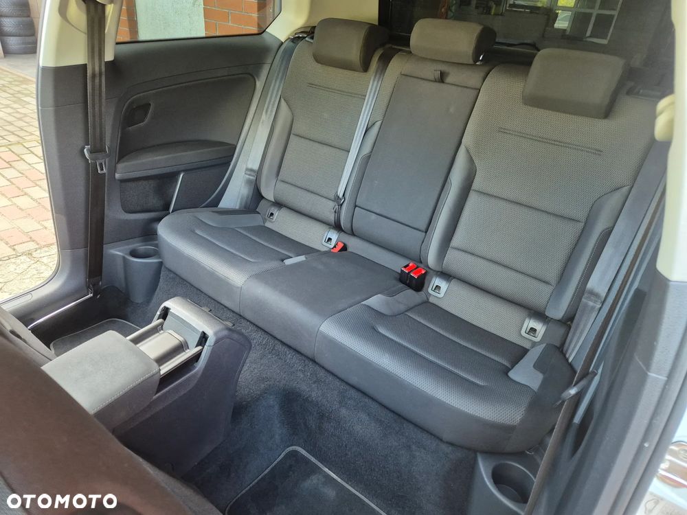 Volkswagen Golf VII 1.6 TDI BMT Highline DSG - 19