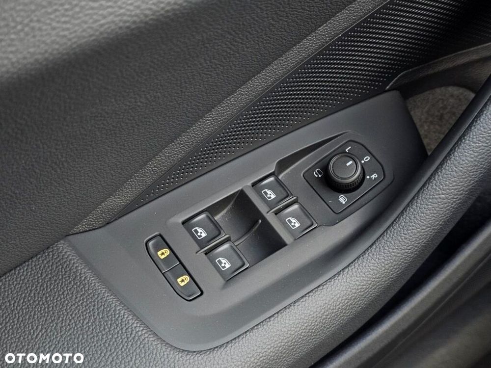 Skoda Superb 2.0 TDI SCR Selection DSG - 27