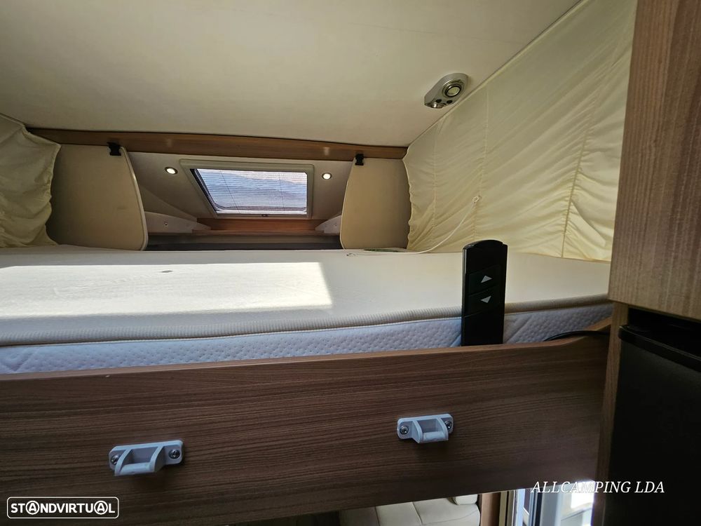 Pilote Sensation P746 CAIXA AUTOMÁTICA CAMA CENTRAL/ BASCULANTE - 51