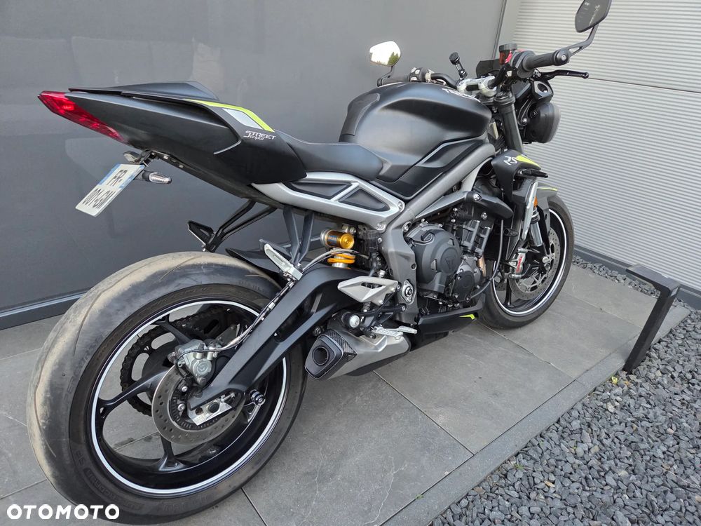 Triumph Street Triple - 9