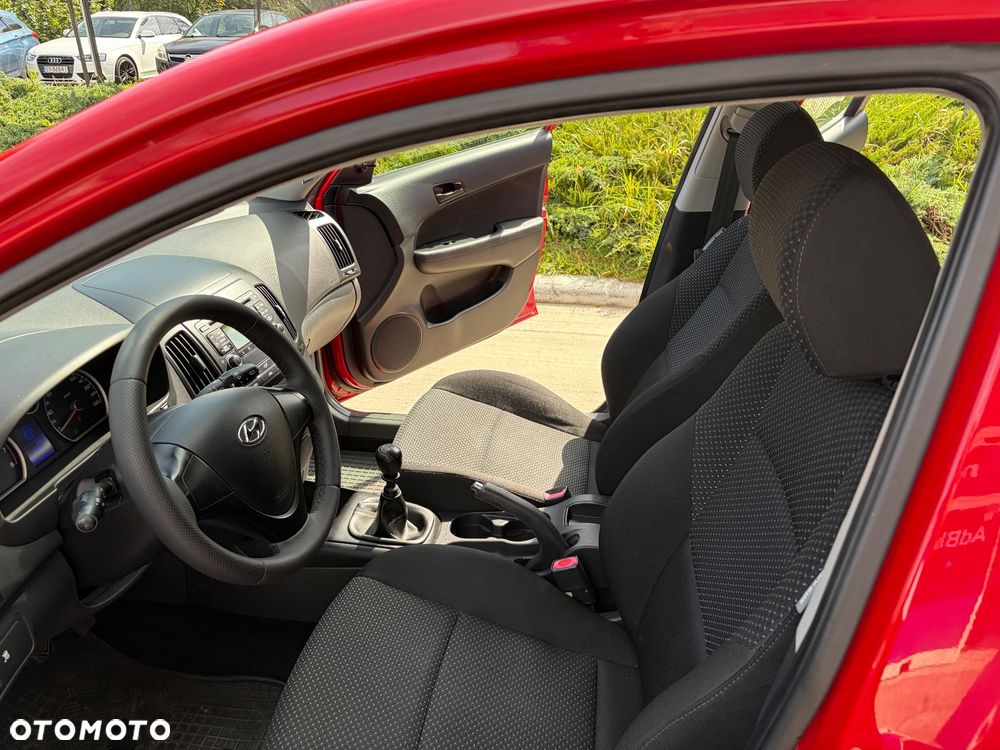 Hyundai i30 i30cw 1.4 blue Comfort - 12