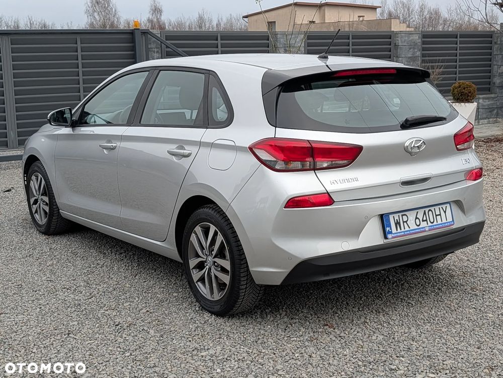 Hyundai i30 1.4 Classic + - 4