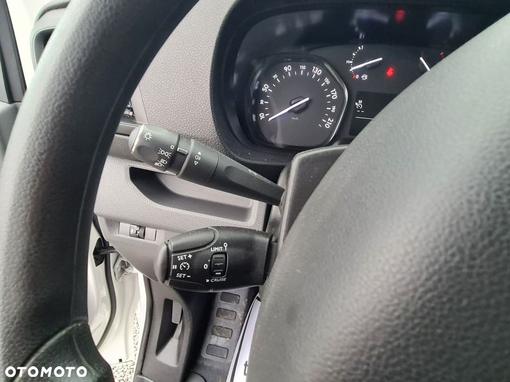 Citroën SpaceTourer M Feel - 18