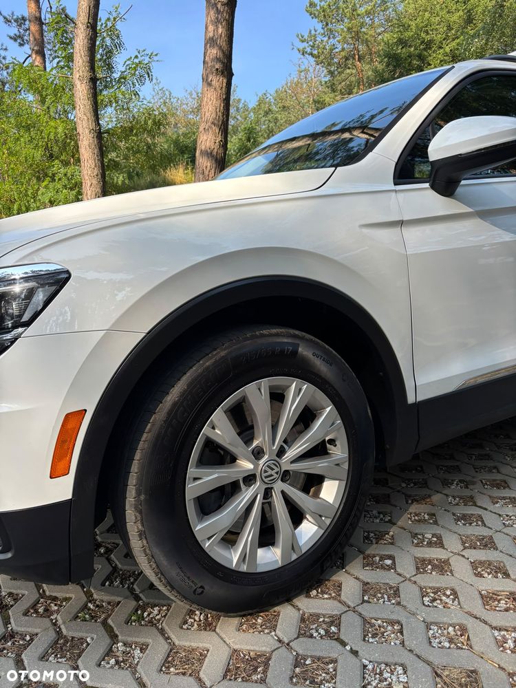 Volkswagen Tiguan - 9