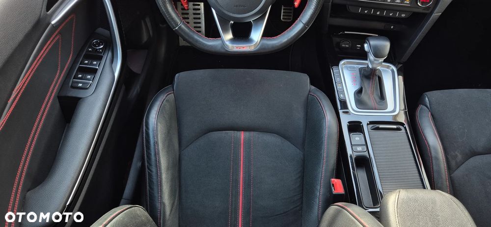 Kia ProCeed 1.6 T-GDI DCT7 OPF GT - 17