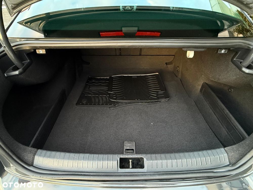 Volkswagen Passat 2.0 TDI (BlueMotion Technology) DSG Comfortline - 34