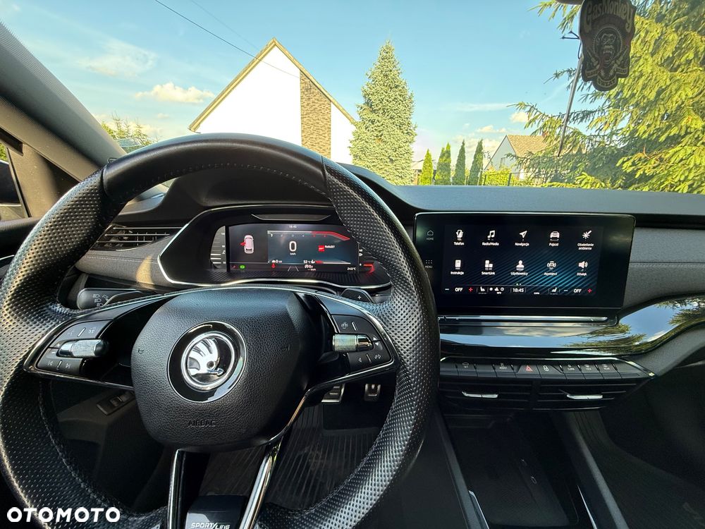 Skoda Octavia 2.0 TDI 4x4 Sportline DSG - 9
