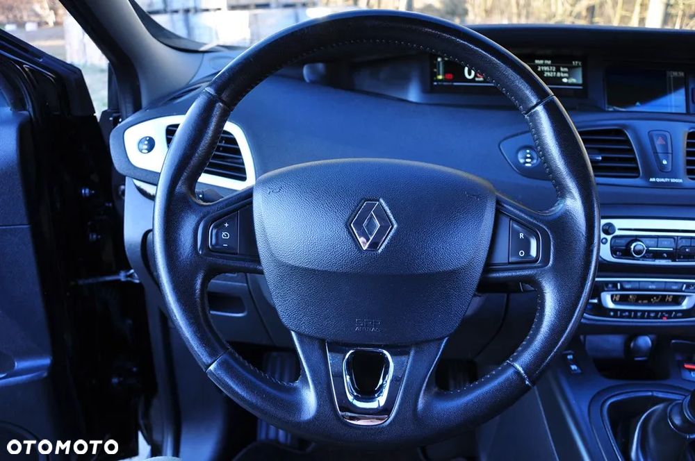Renault Scenic dCi 110 LIMITED - 29