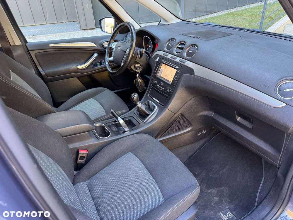 Ford Galaxy 2.0 TDCi Ambiente - 28