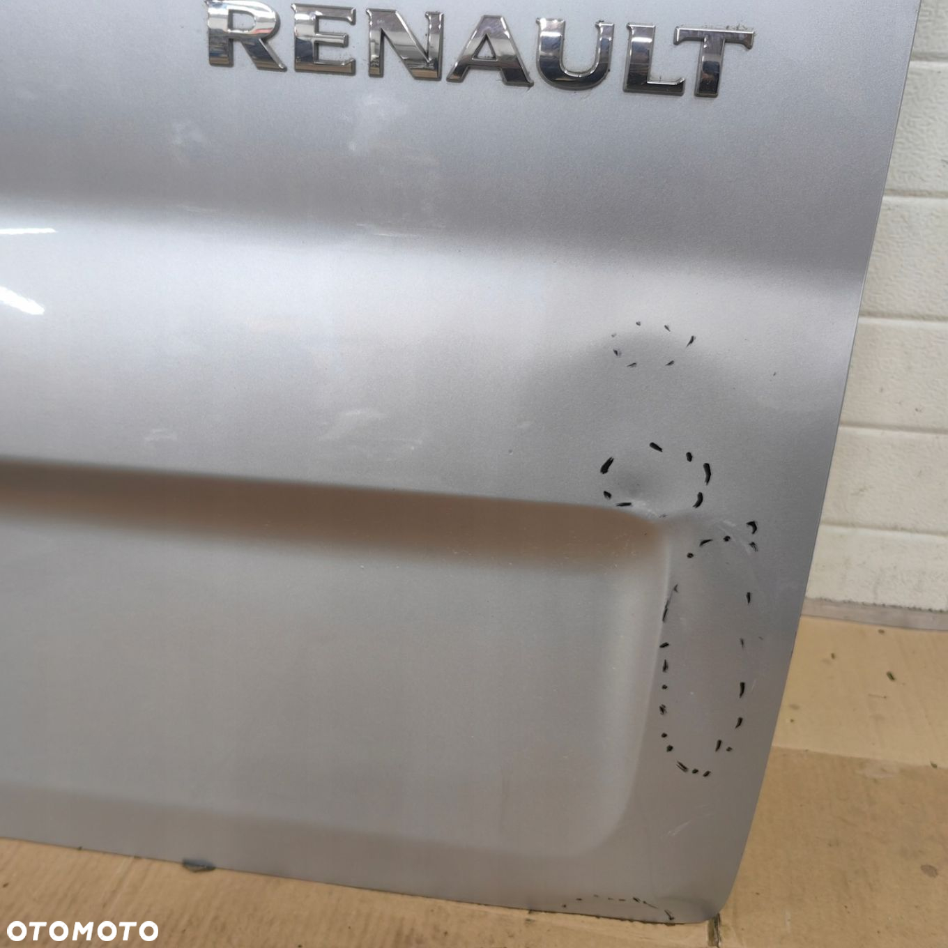 Drzwi tylne prawe Renault Trafic III srebrne - 4