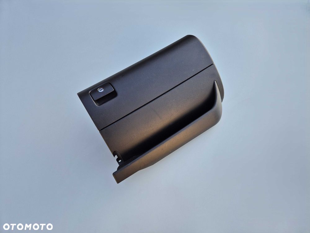 Czarny Schowek Pasażera Audi A3 8L LIFT 00-03r Europa - 1