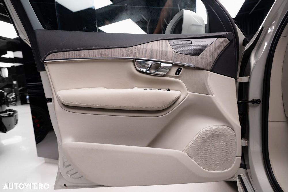Volvo XC 90 - 11