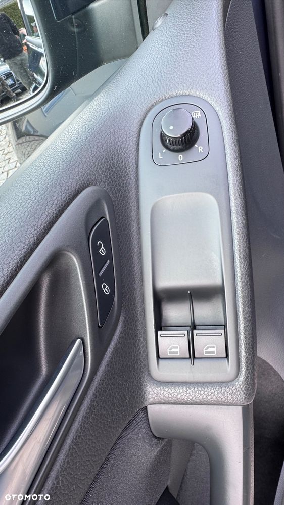 Volkswagen Golf 1.4 FSI Sportline - 31