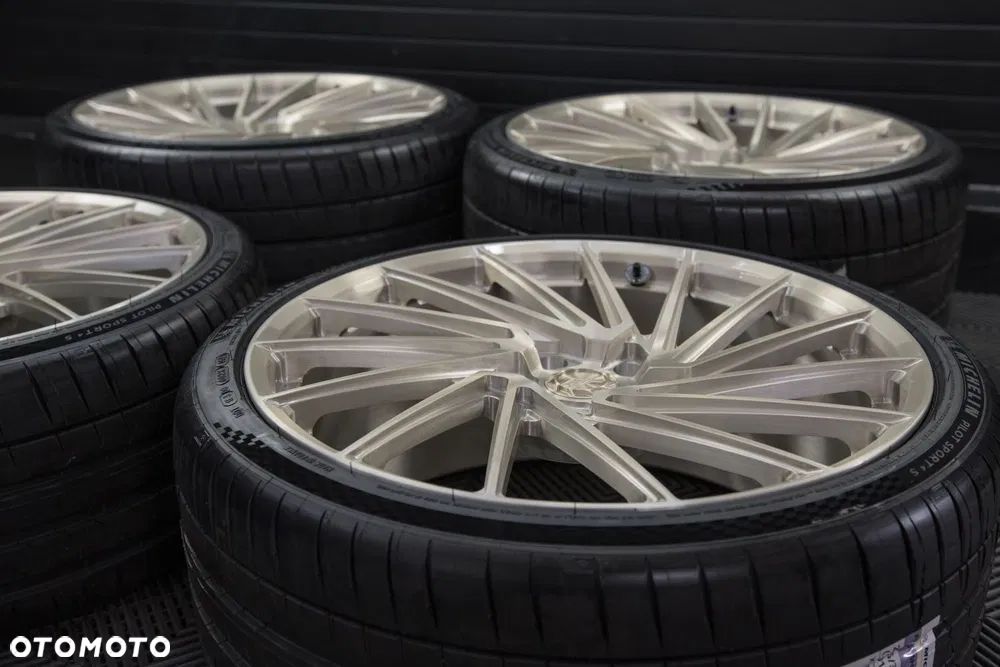 Porsche Taycan 22-calowe felgi Turismo RST  + opony letnie Michelin PS4 - 4