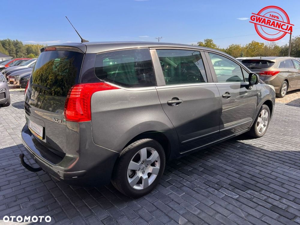 Peugeot 5008 - 12