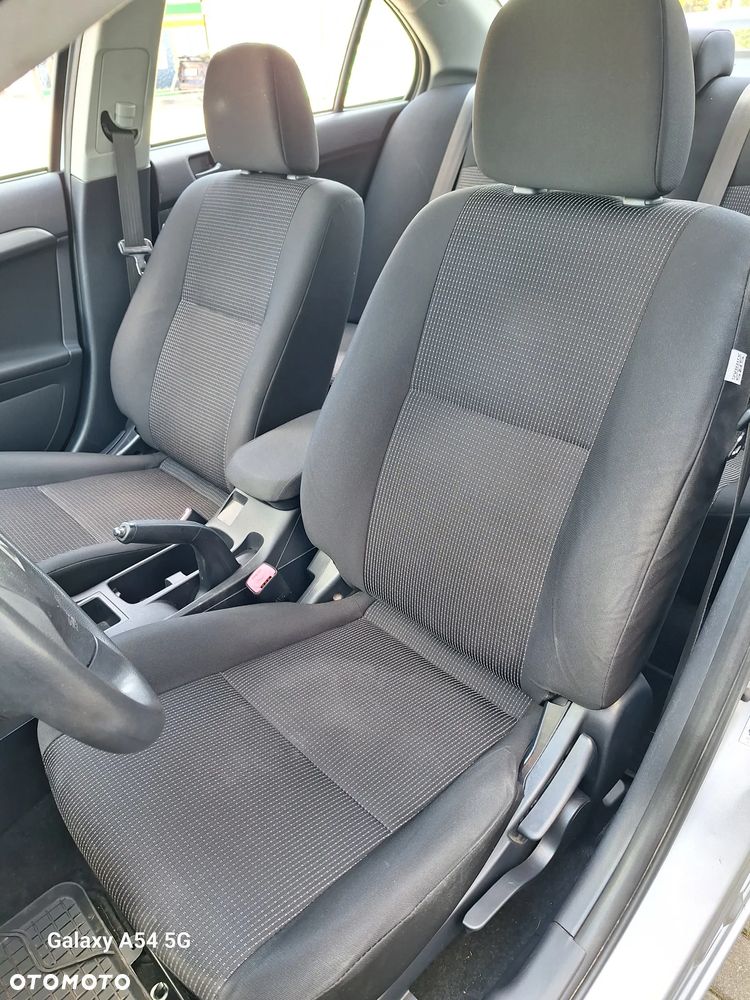 Mitsubishi Lancer 1.5 Inform - 20