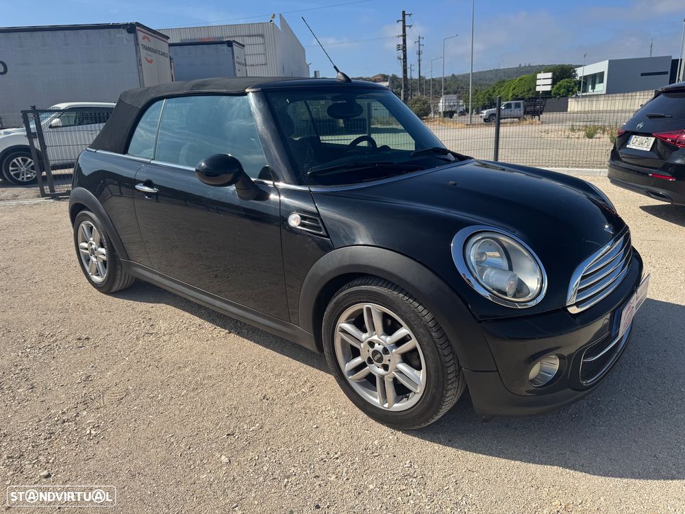 MINI Cabrio Cooper D - 13
