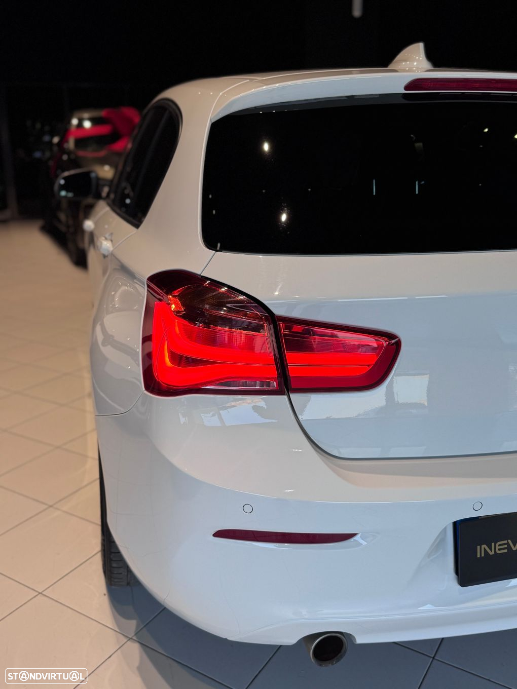 BMW 116 d EDynamics Advantage - 11