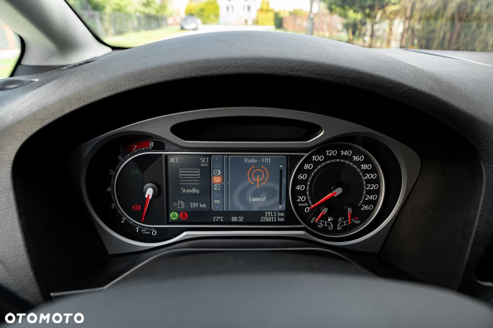 Ford S-Max 2.5 Titanium - 29
