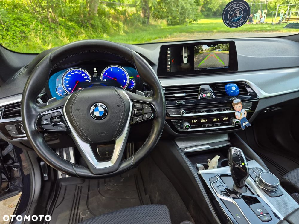 BMW Seria 5 530d xDrive M Sport sport - 13