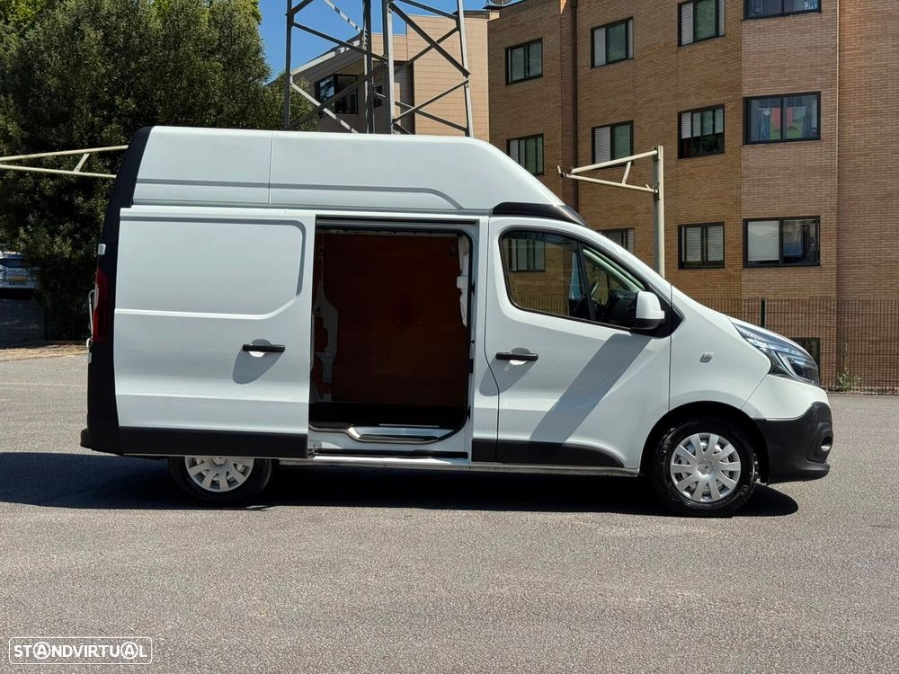 Renault Trafic 2.0 dCi L2H1 1.2T - 19