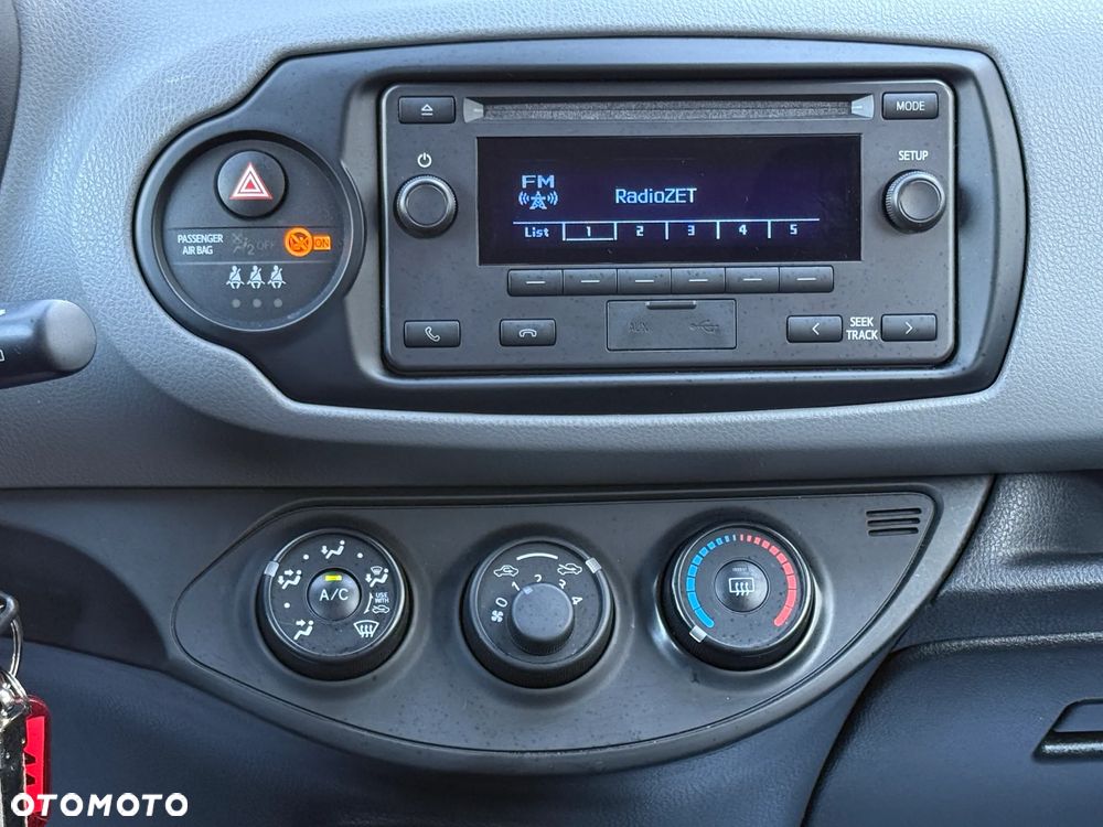 Toyota Yaris - 7
