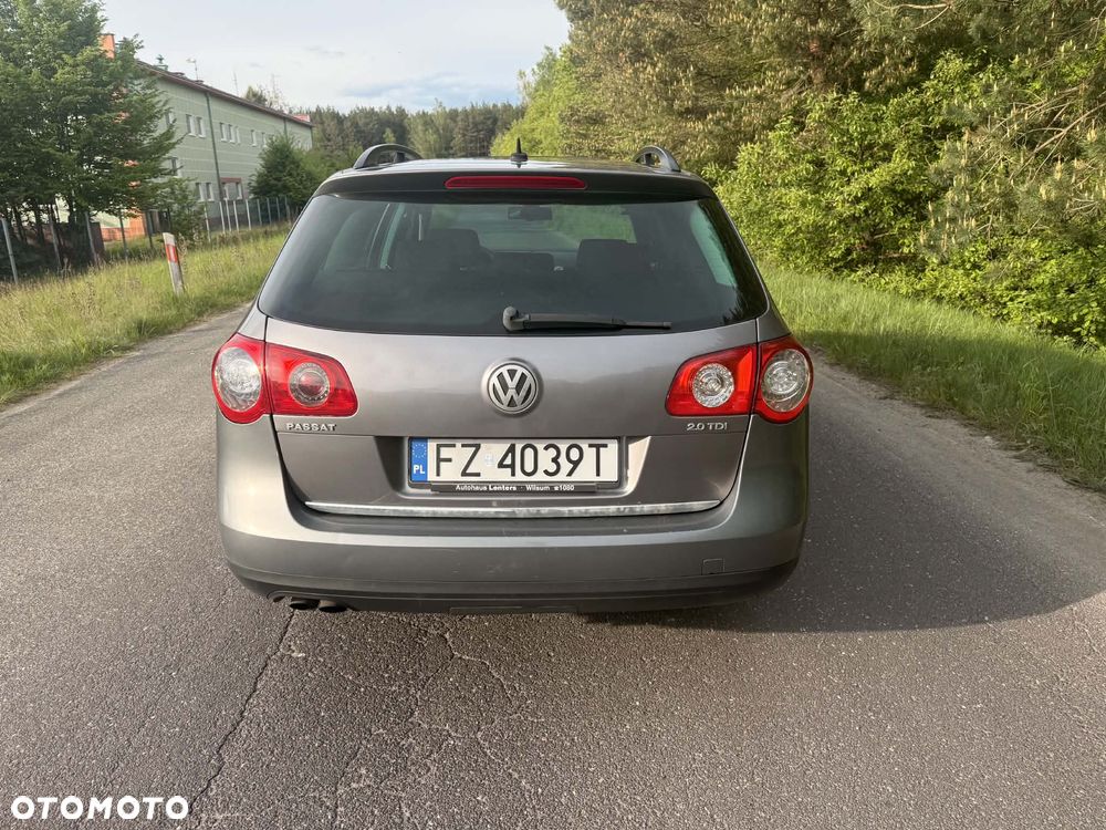 Volkswagen Passat 2.0 TDI Comfortline DSG - 6