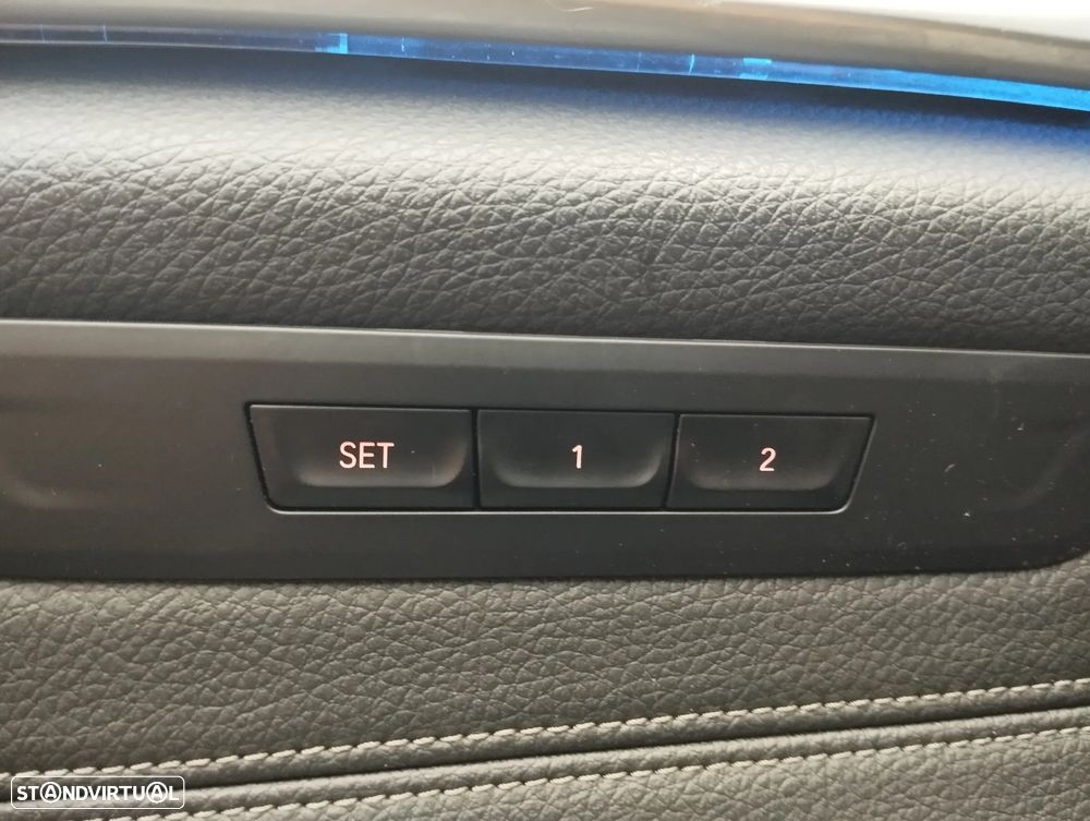 BMW 520 e Pack M - 19