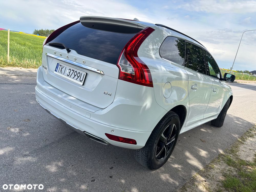 Volvo XC 60 D4 Drive-E Momentum - 10