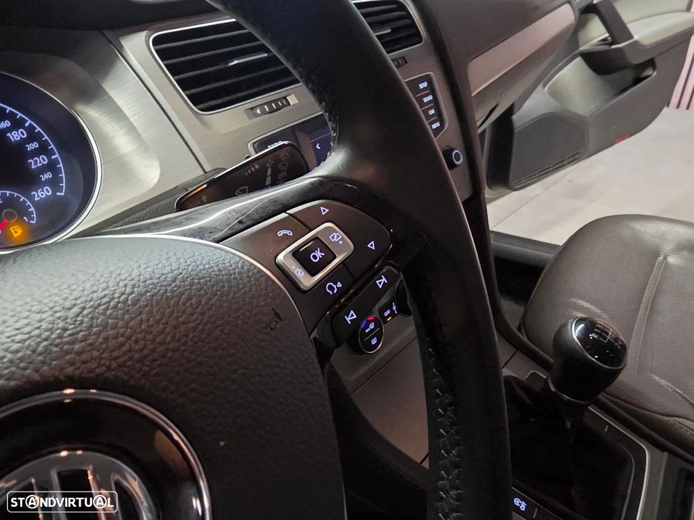 VW Golf 1.6 TDi BlueMotion Trendline - 33