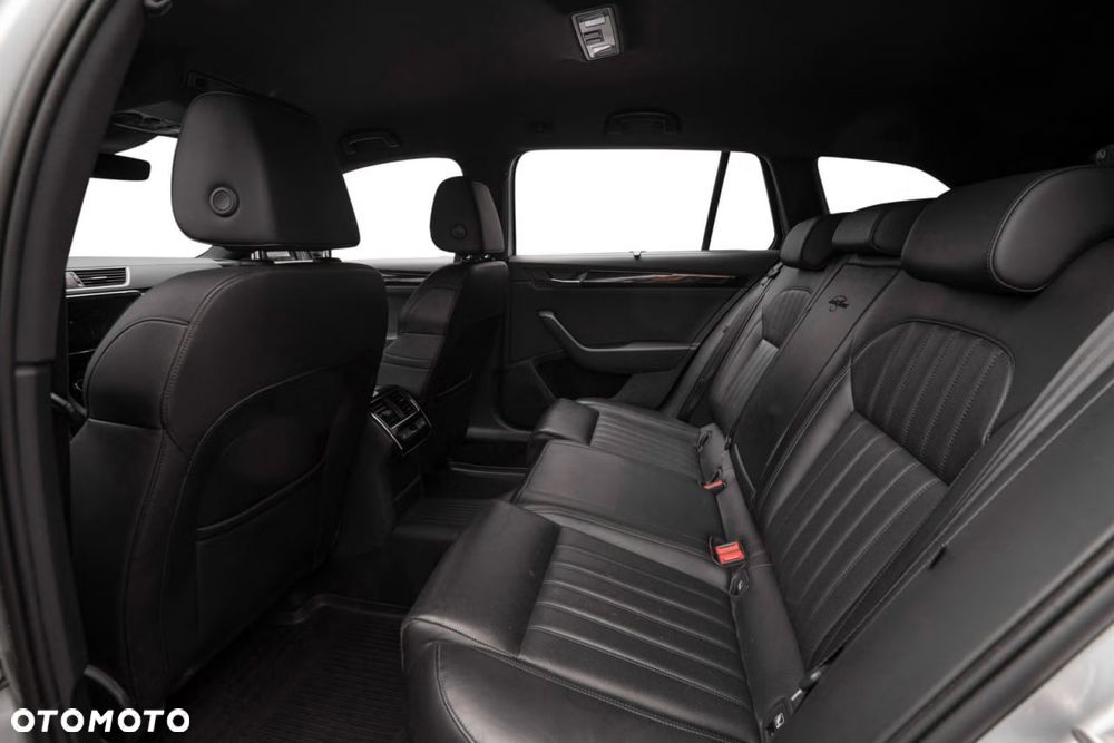 Skoda Superb 2.0 TDI 4x4 DSG L&K - 18