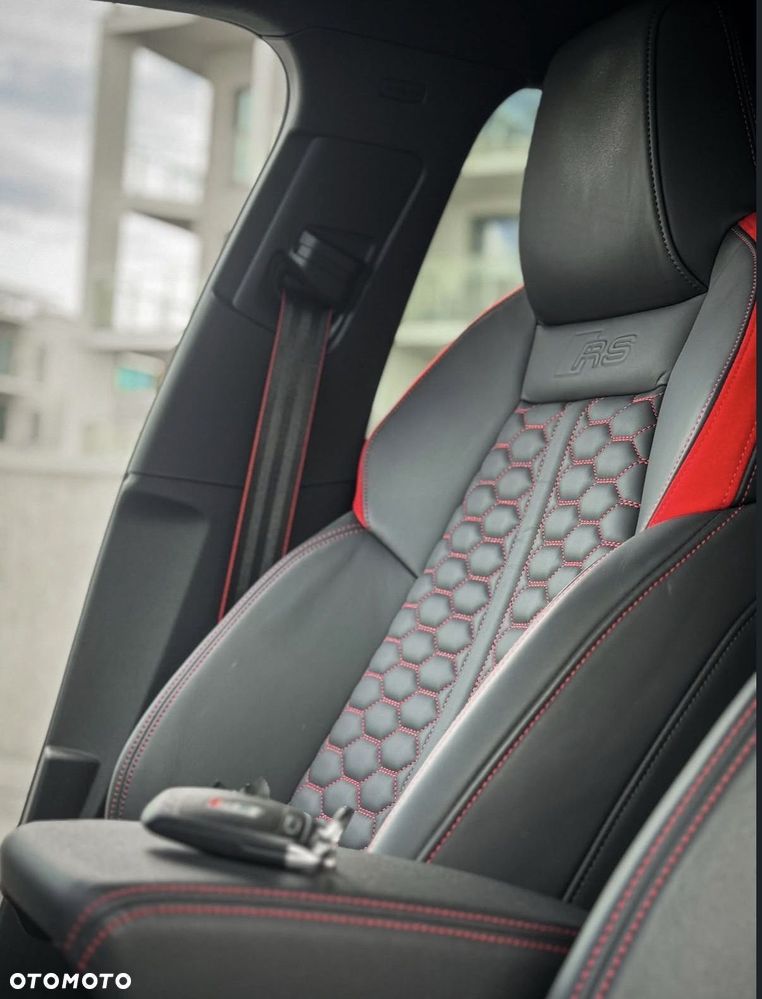 Audi RS3 Limousine - 12